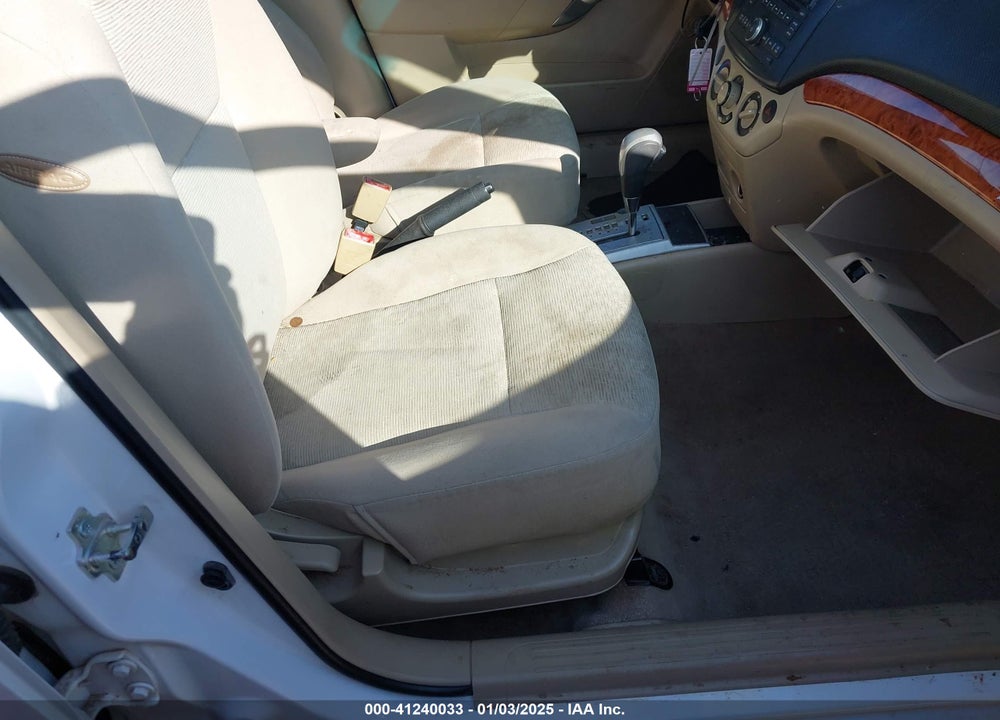 2009 CHEVROLET AVEO VIN: KL1TG56E49B609982