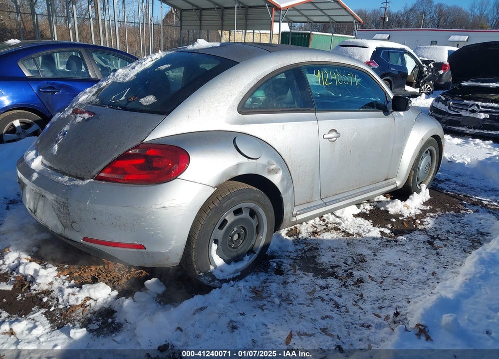 2012 VOLKSWAGEN BEETLE VIN: 3VWJP7AT4CM601556