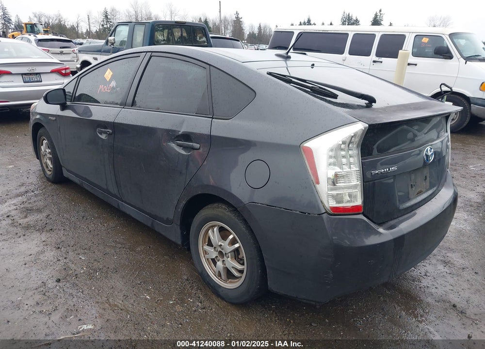2011 TOYOTA PRIUS TWO VIN: JTDKN3DU0B1380267
