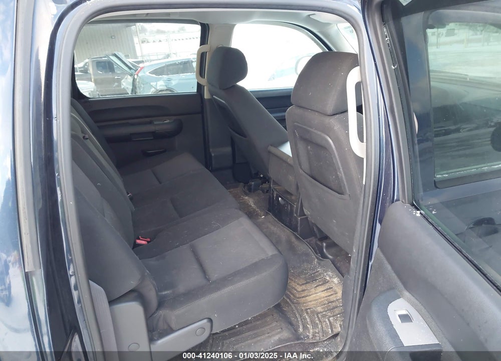 2011 CHEVROLET SILVERADO 1500 VIN: 3GCPKSE32BG274273