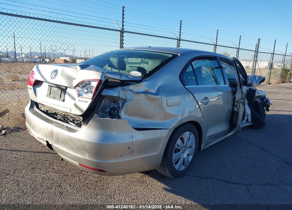 2013 VOLKSWAGEN JETTA VIN: 3VWDP7AJ8DM263351