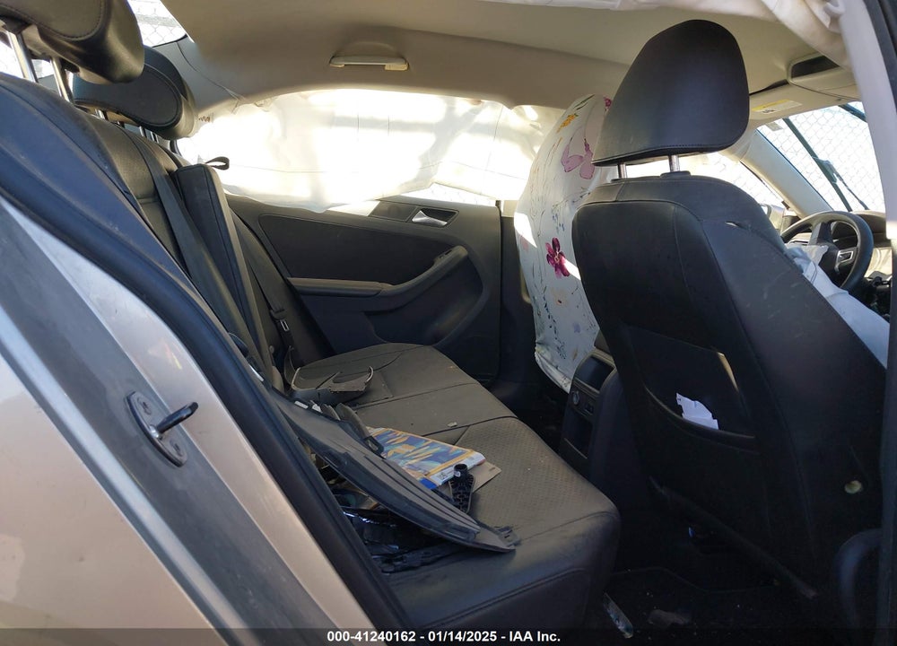 2013 VOLKSWAGEN JETTA VIN: 3VWDP7AJ8DM263351