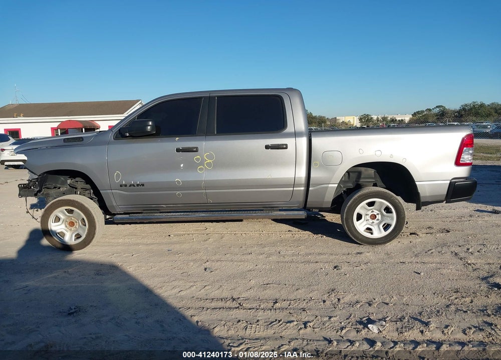 2019 RAM 1500 VIN: 1C6RREGT1KN595979