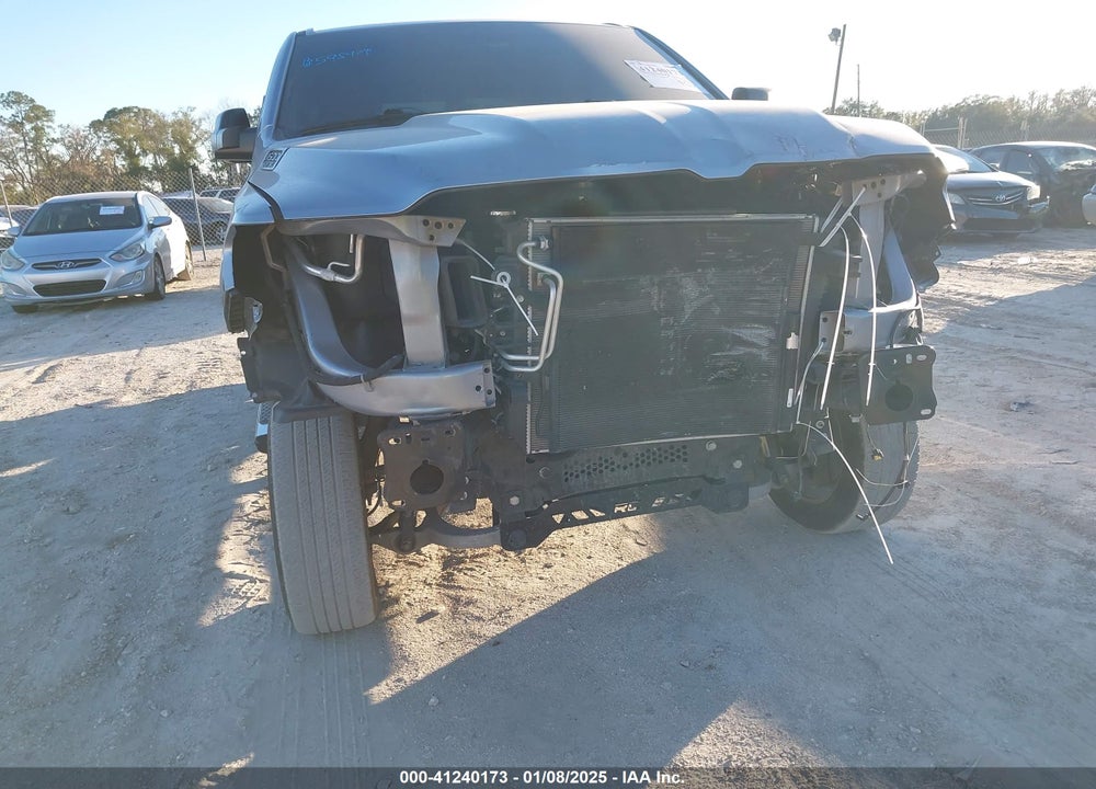 2019 RAM 1500 VIN: 1C6RREGT1KN595979