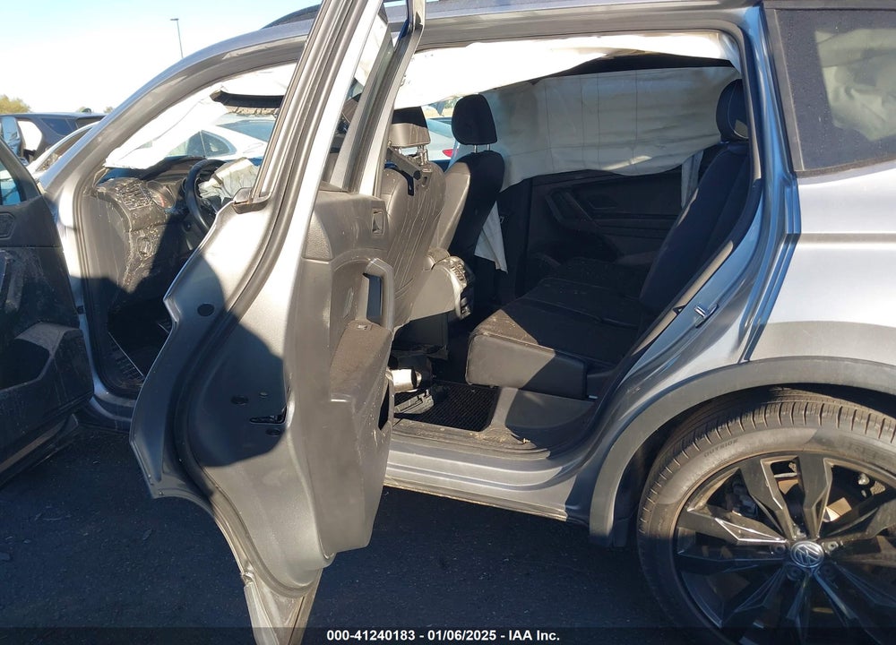 2021 VOLKSWAGEN TIGUAN 2.0T SE/2.0T SE R-LINE BLACK/2.0T SEL VIN: 3VV3B7AX4MM131187