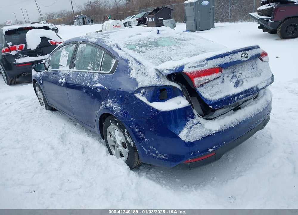 2017 KIA FORTE VIN: 3KPFK4A74HE145598