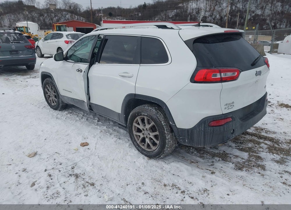 2017 JEEP CHEROKEE LATITUDE 4X4 VIN: 1C4PJMCB2HW520676