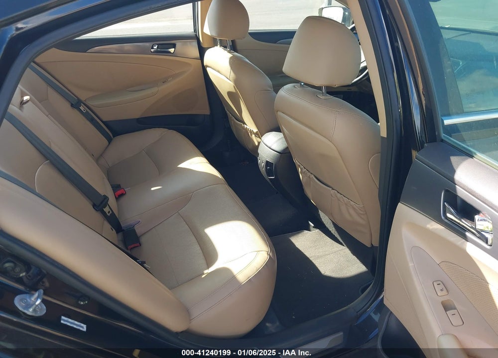 2013 HYUNDAI SONATA VIN: KMHEC4A48DA092248