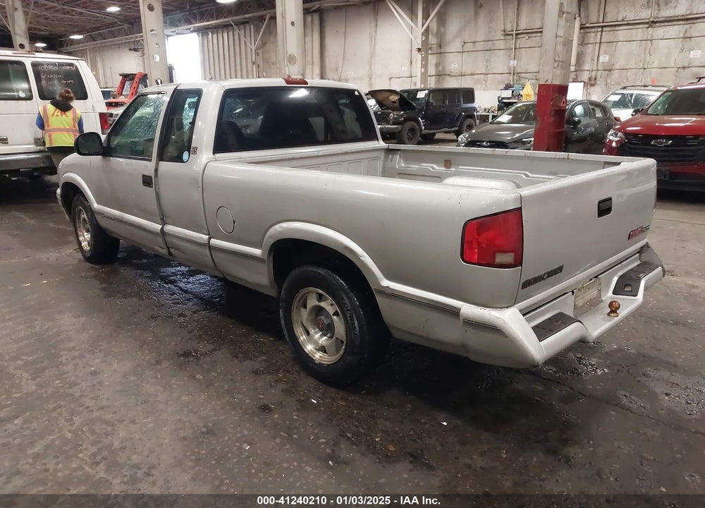 1996 GMC SONOMA VIN: 1GTCS1940T8518456
