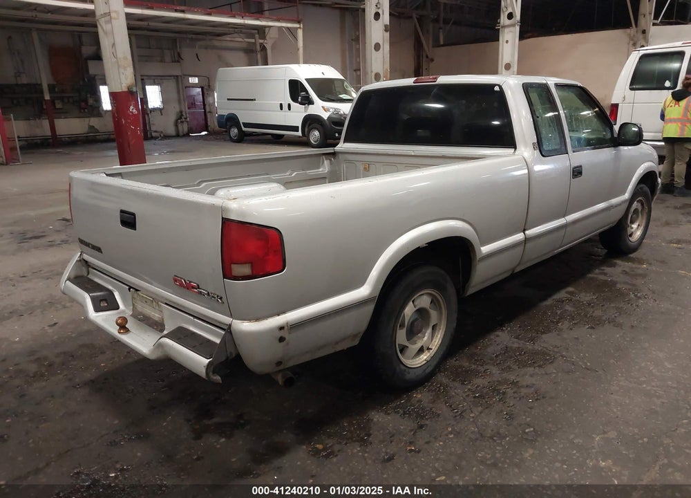 1996 GMC SONOMA VIN: 1GTCS1940T8518456