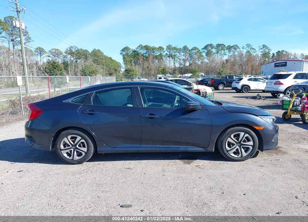 2017 HONDA CIVIC VIN: 19XFC2F57HE027439