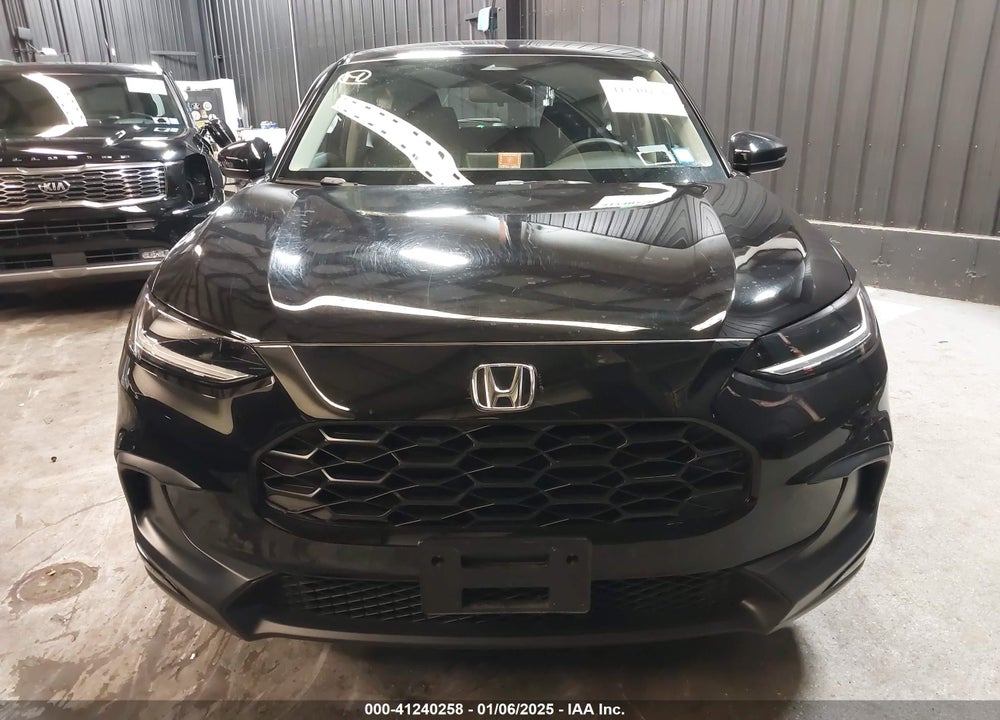 2024 HONDA HR-V AWD LX VIN: 3CZRZ2H37RM720732