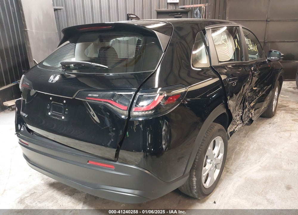 2024 HONDA HR-V AWD LX VIN: 3CZRZ2H37RM720732