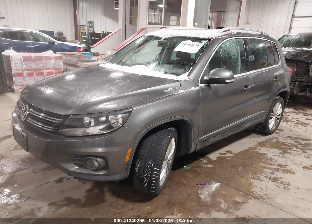 2012 VOLKSWAGEN TIGUAN VIN: WVGBV7AX1CW001170