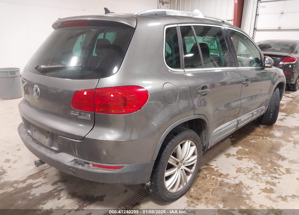 2012 VOLKSWAGEN TIGUAN VIN: WVGBV7AX1CW001170