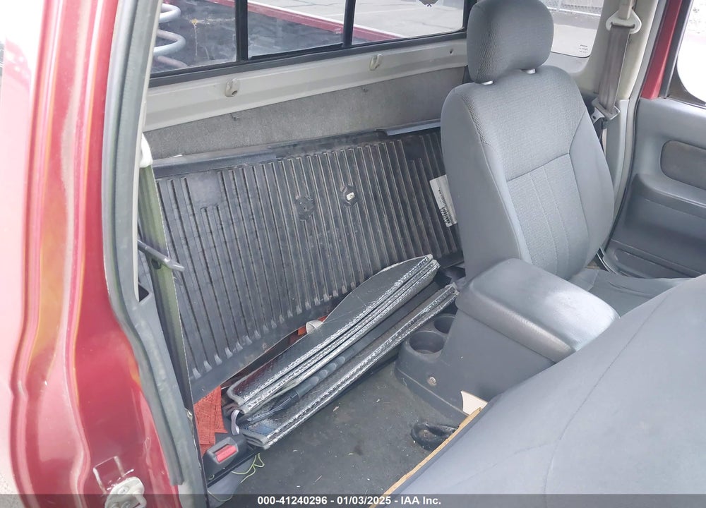 2001 NISSAN FRONTIER XE-V6 VIN: 1N6ED26Y21C335812