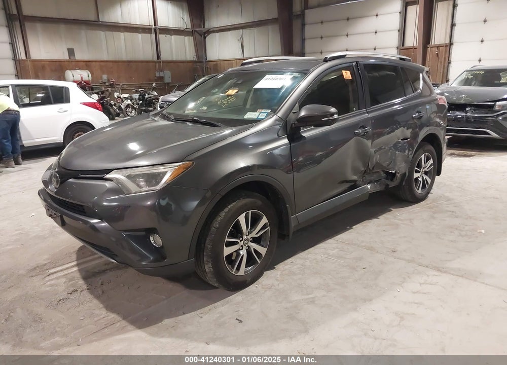 2018 TOYOTA RAV4 VIN: JTMRFREV4JJ242655