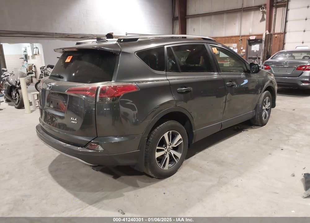 2018 TOYOTA RAV4 VIN: JTMRFREV4JJ242655