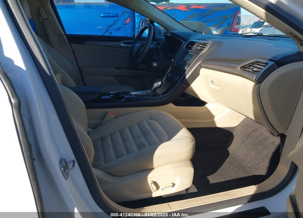 2015 FORD FUSION SE VIN: 3FA6P0H78FR266047