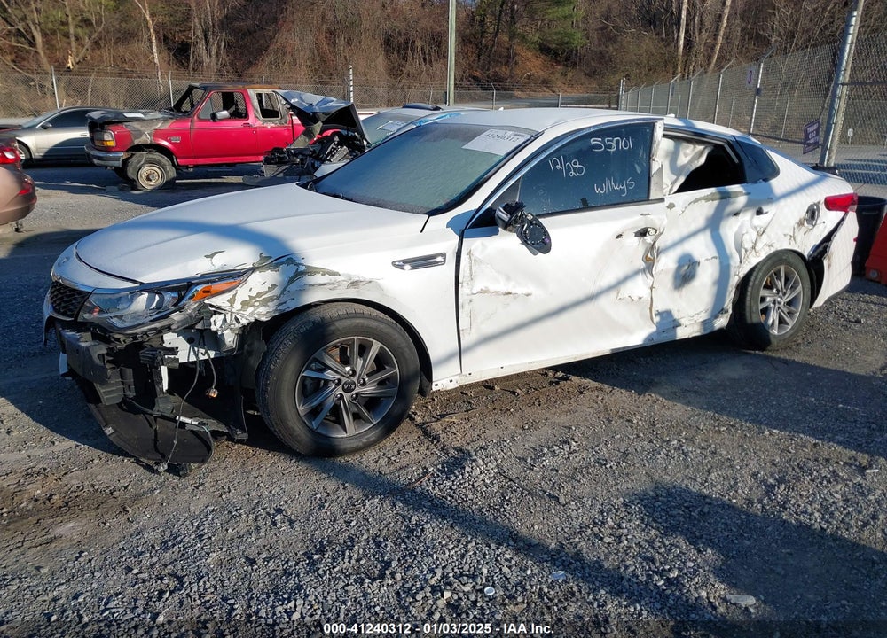 2019 KIA OPTIMA VIN: 5XXGT4L34KG363812