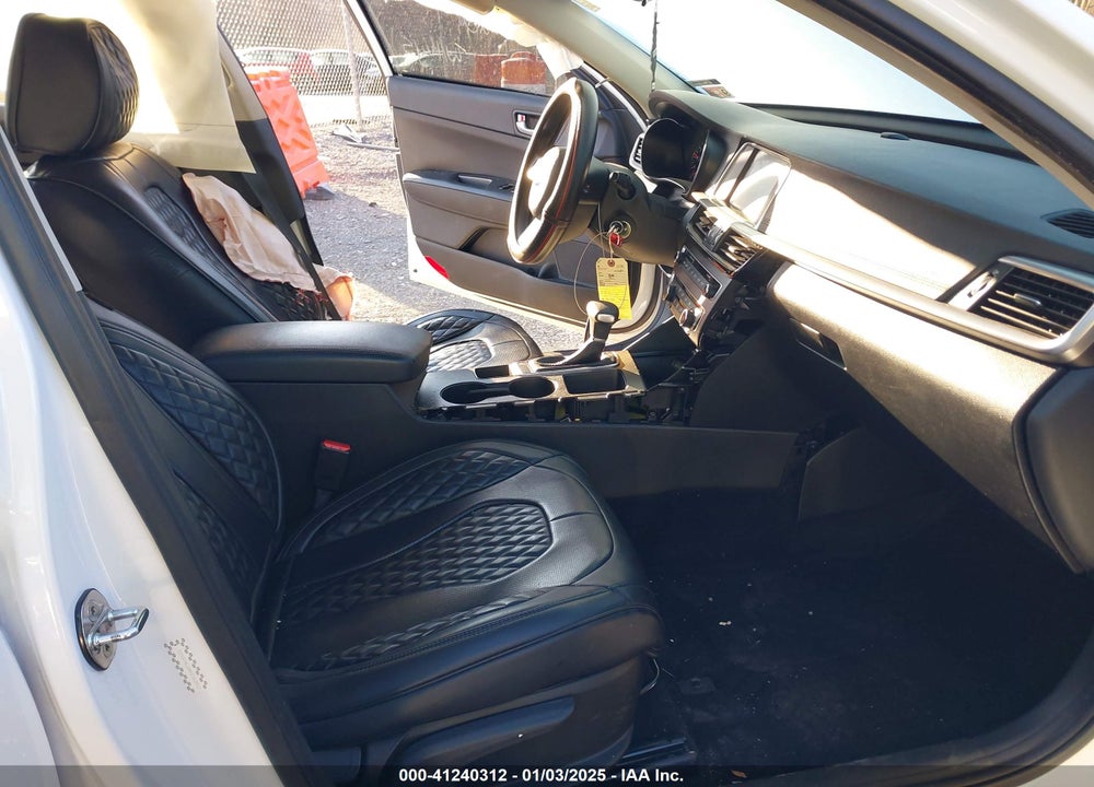 2019 KIA OPTIMA VIN: 5XXGT4L34KG363812