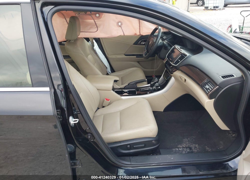 2017 HONDA ACCORD VIN: JHMCR6F57HC000997