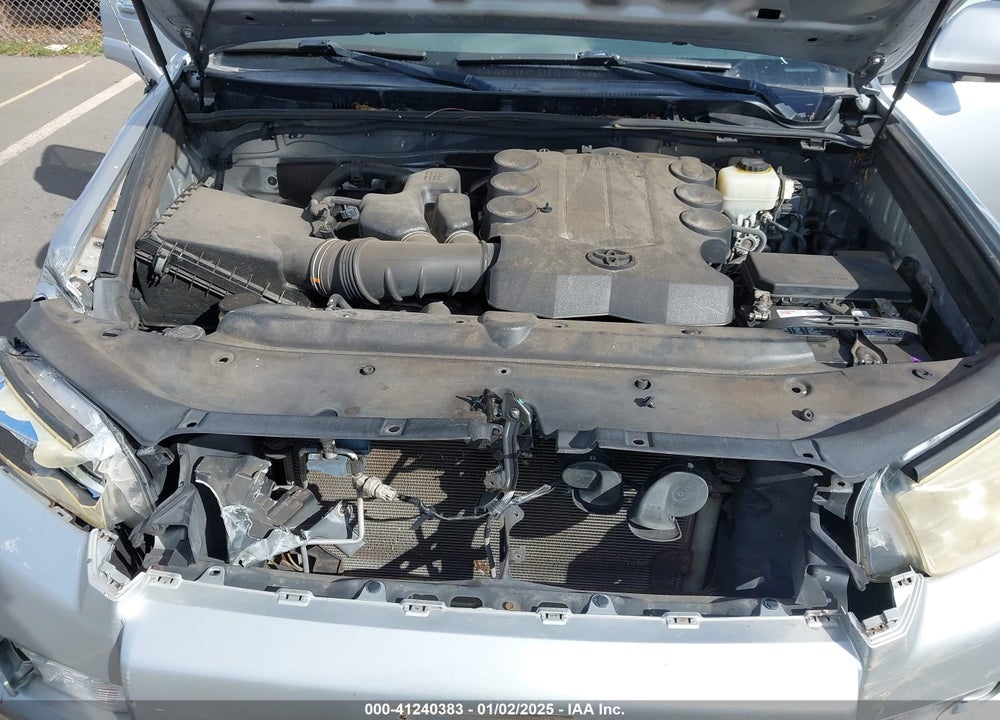 2011 TOYOTA 4RUNNER LIMITED V6/SR5 V6 VIN: JTEZU5JR3B5017964