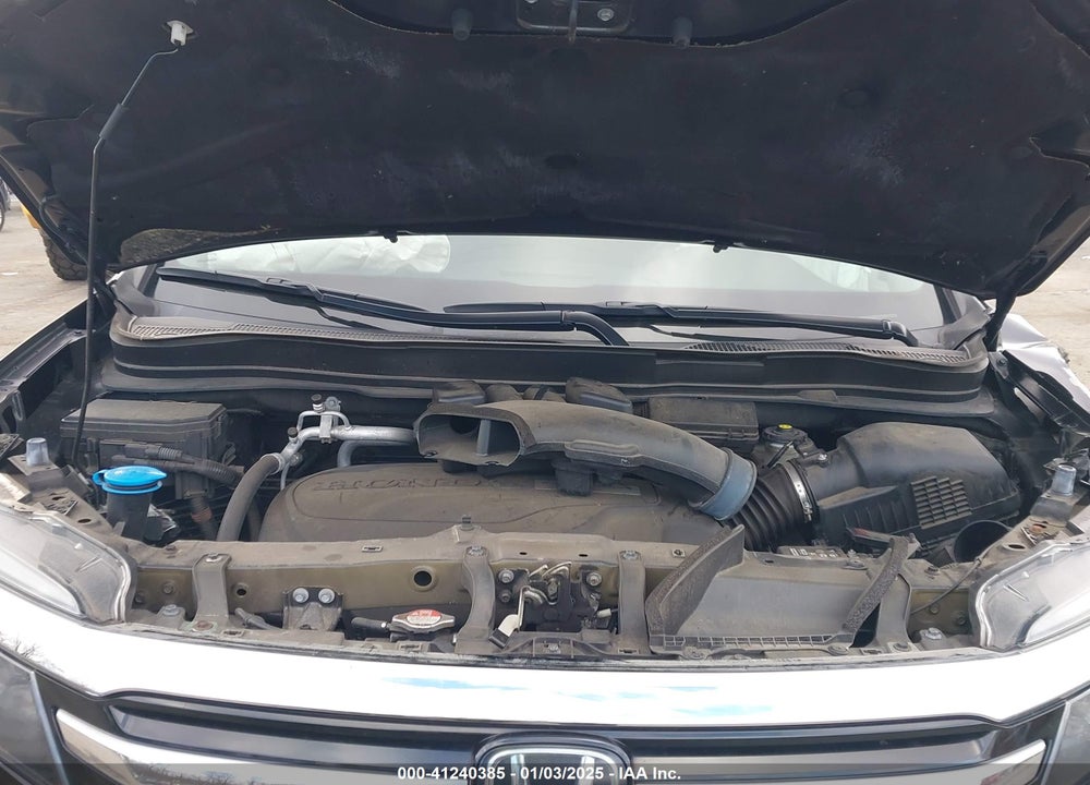 2017 HONDA PILOT TOURING VIN: 5FNYF6H9XHB022415