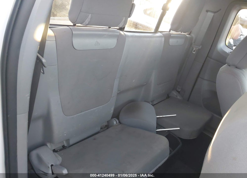 2015 TOYOTA TACOMA VIN: 5TFTX4CN4FX056711