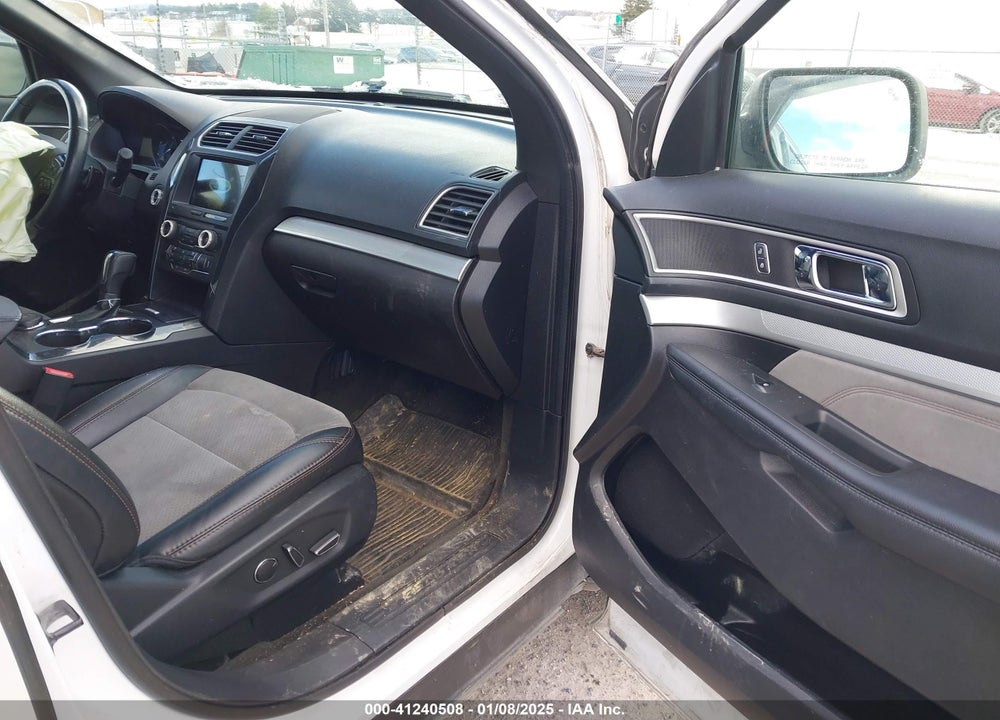 2017 FORD EXPLORER XLT VIN: 1FM5K8D82HGC98502