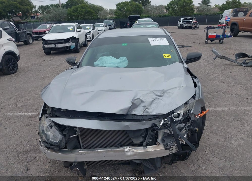 2018 HONDA CIVIC VIN: 2HGFC2F53JH590144