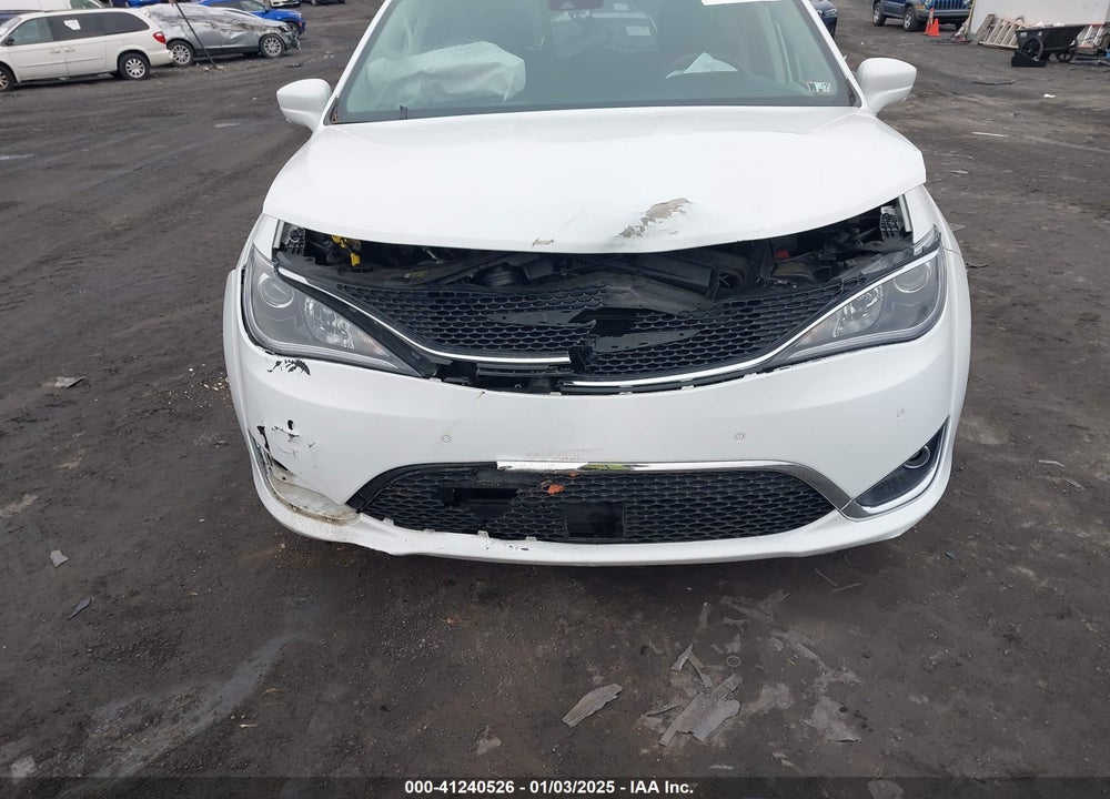 2019 CHRYSLER PACIFICA TOURING PLUS VIN: 2C4RC1FG8KR575724