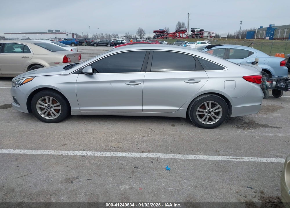 2016 HYUNDAI SONATA VIN: 5NPE24AF8GH282170