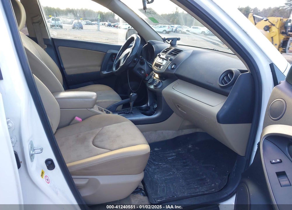 2009 TOYOTA RAV4 VIN: JTMBF33V99D020138