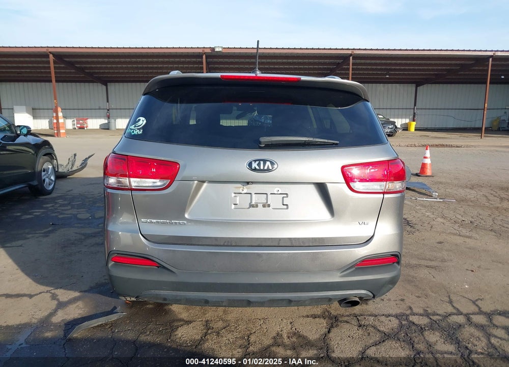 2017 KIA SORENTO 3.3L LX VIN: 5XYPGDA53HG331849