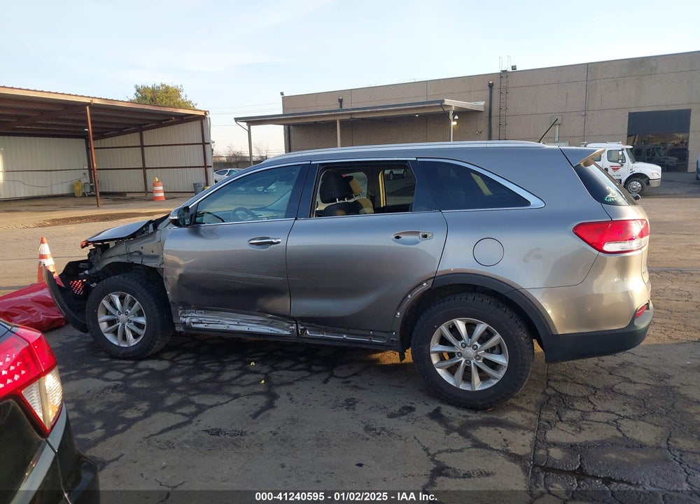 2017 KIA SORENTO 3.3L LX VIN: 5XYPGDA53HG331849