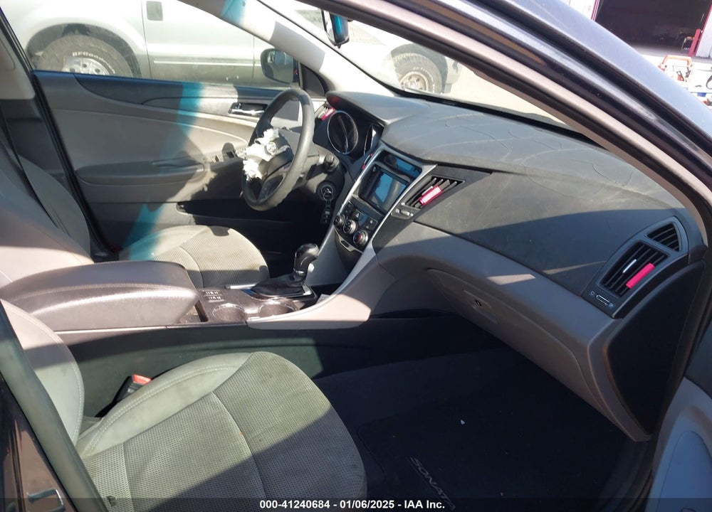 2014 HYUNDAI SONATA VIN: 5NPEB4AC9EH929582