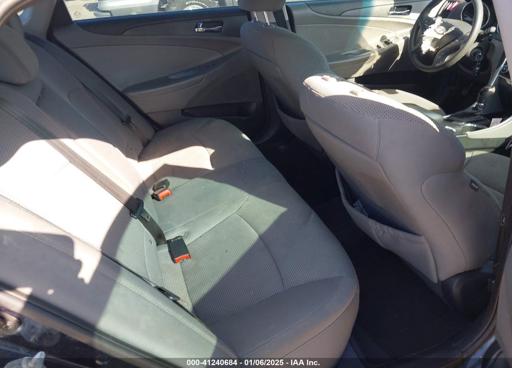 2014 HYUNDAI SONATA VIN: 5NPEB4AC9EH929582