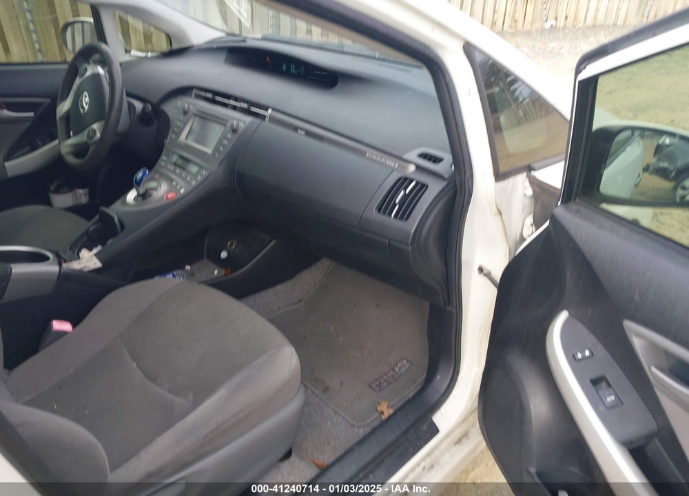2013 TOYOTA PRIUS PLUG-IN VIN: JTDKN3DP1D3032088