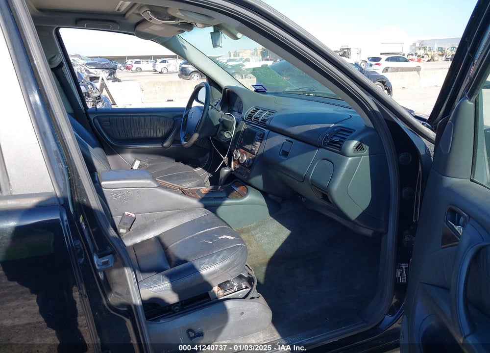 2004 MERCEDES-BENZ ML 350 4MATIC VIN: 4JGAB57EX4A511935