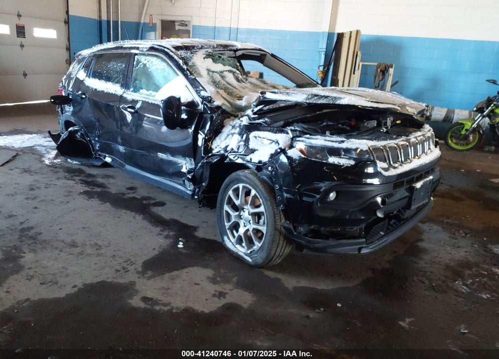 2022 JEEP COMPASS LATITUDE LUX 4X4 VIN: 3C4NJDFB5NT173610