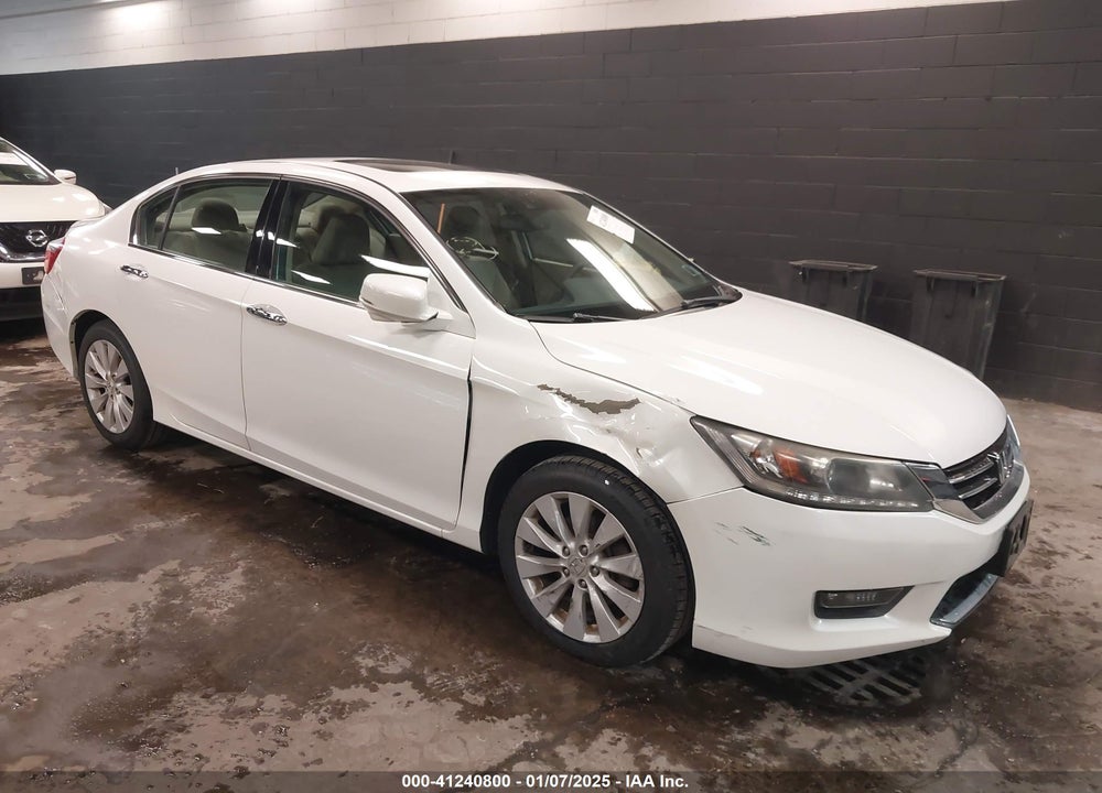 2015 HONDA ACCORD EX-L V-6 VIN: 1HGCR3F84FA025635