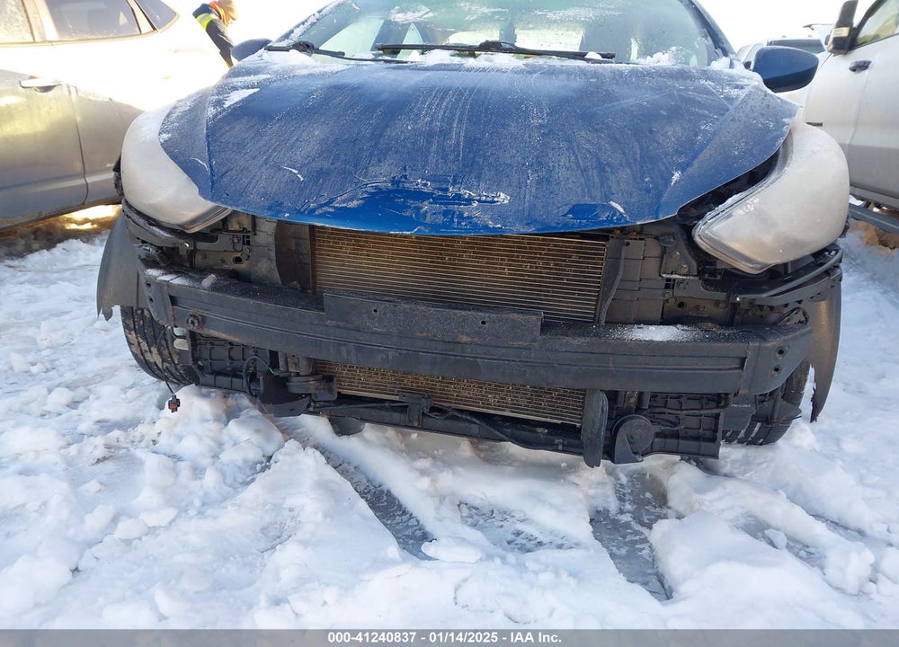 2013 HYUNDAI ELANTRA VIN: KMHDH4AE3DU952139