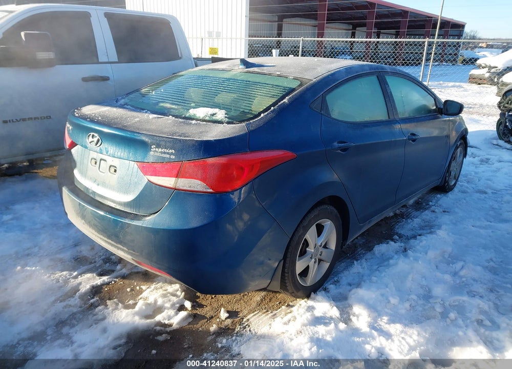 2013 HYUNDAI ELANTRA VIN: KMHDH4AE3DU952139