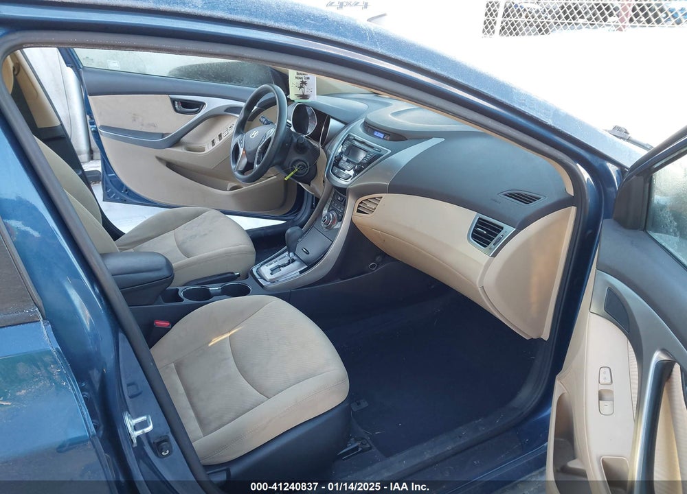 2013 HYUNDAI ELANTRA VIN: KMHDH4AE3DU952139