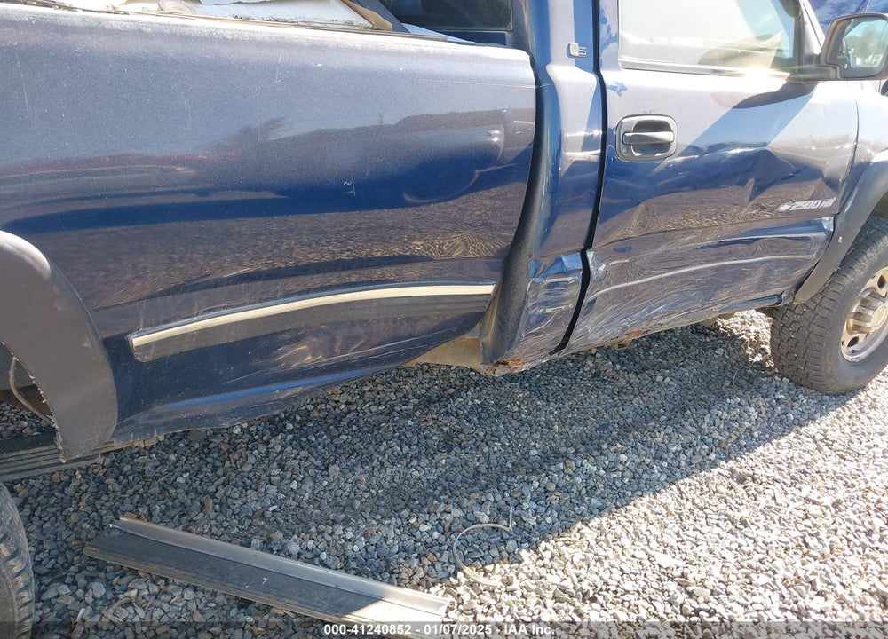 2001 CHEVROLET SILVERADO 2500HD LS VIN: 1GCHK24U81E215264