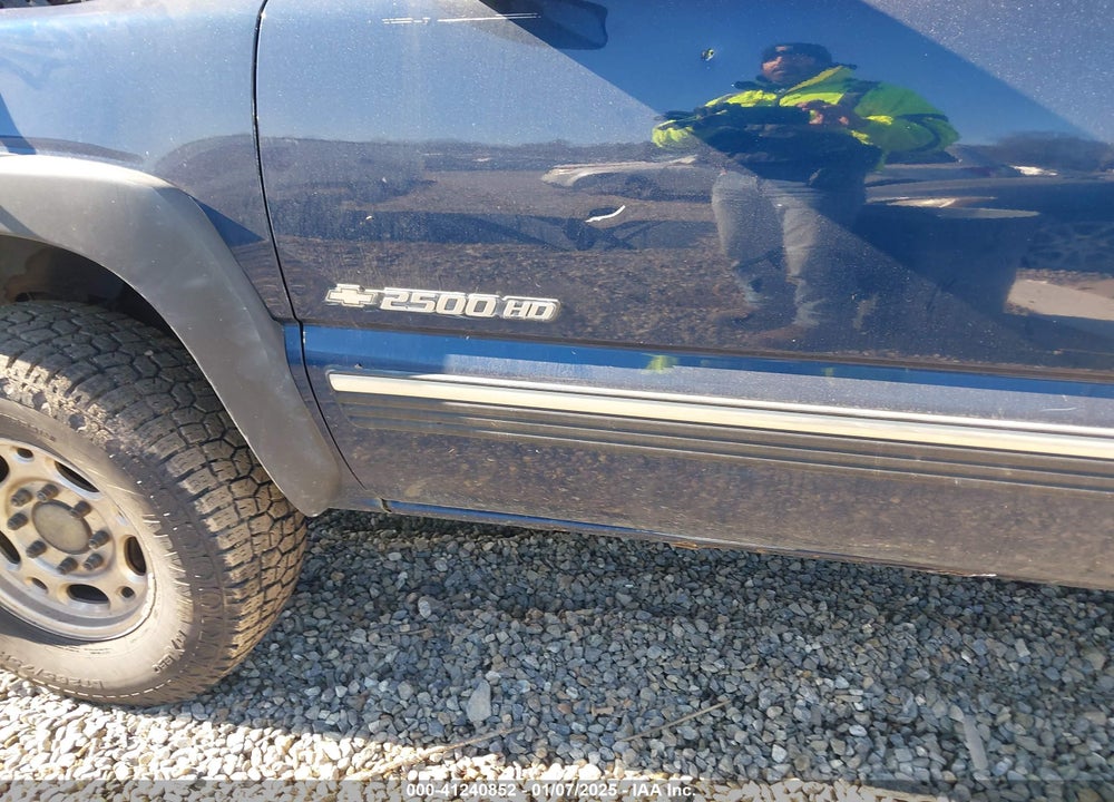 2001 CHEVROLET SILVERADO 2500HD LS VIN: 1GCHK24U81E215264