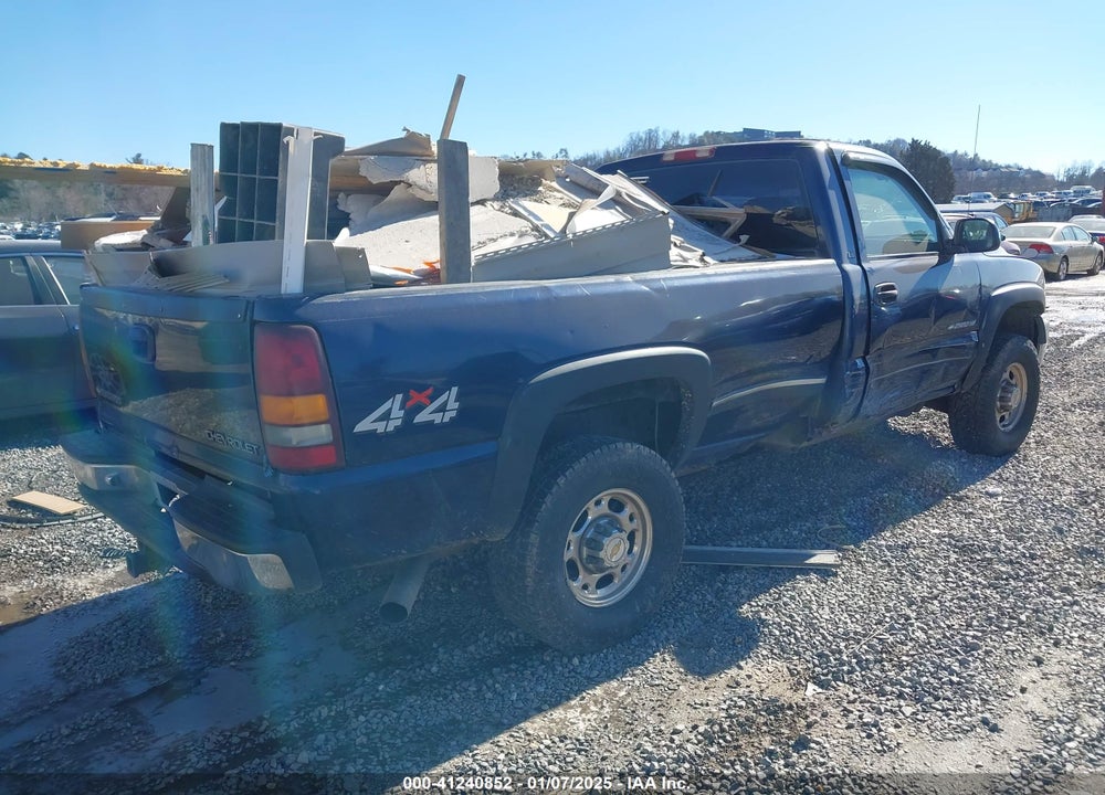 2001 CHEVROLET SILVERADO 2500HD LS VIN: 1GCHK24U81E215264