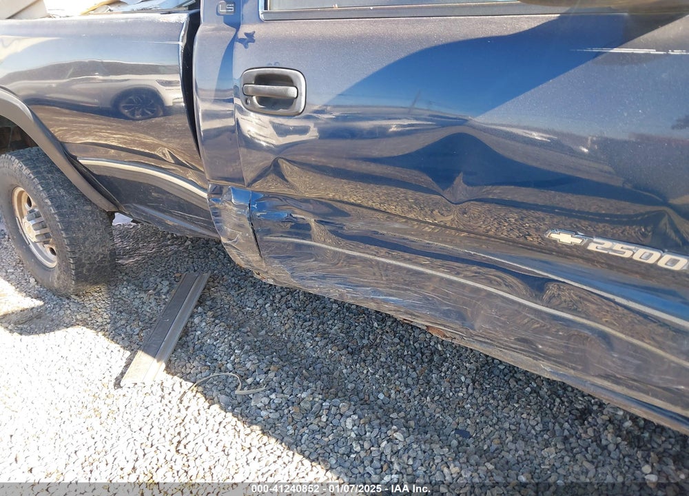 2001 CHEVROLET SILVERADO 2500HD LS VIN: 1GCHK24U81E215264