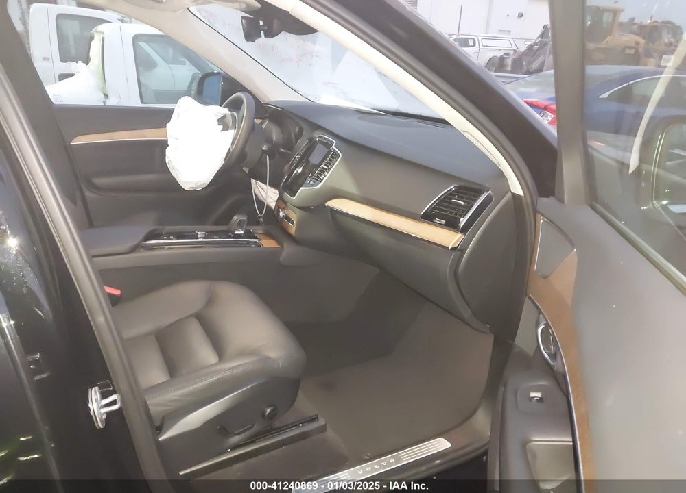 2024 VOLVO XC90 B5 PLUS BRIGHT THEME VIN: YV4L12PE9R1168540